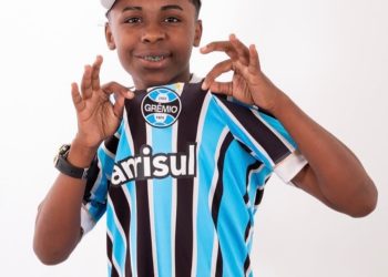 GR6 anuncia contratação do fenômeno Meno K