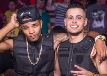 MC Zaac e Jerry Smith reagem ao clipe de “Bumbum Granada” no Portal Kondzilla. Assista!