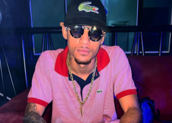 o Mc Kadu postou em seus Storys do Instagram que, encontrou o rapaz que ele ajudou há alguns dias atrás