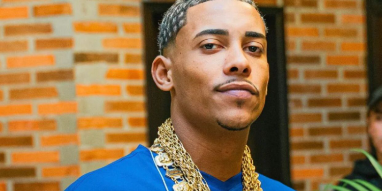 MC Poze do Rodo postou alguns stories em que afirma que seu novo álbum vai estar disponível nas plataformas digitais em novembro. Neste momento no cenário do funk carioca não é comum ver artistas lançando álbum, então seria mais um marco e diferencial na carreira do 'pitbull do funk'. Vem com a Sobre Funk para saber mais.