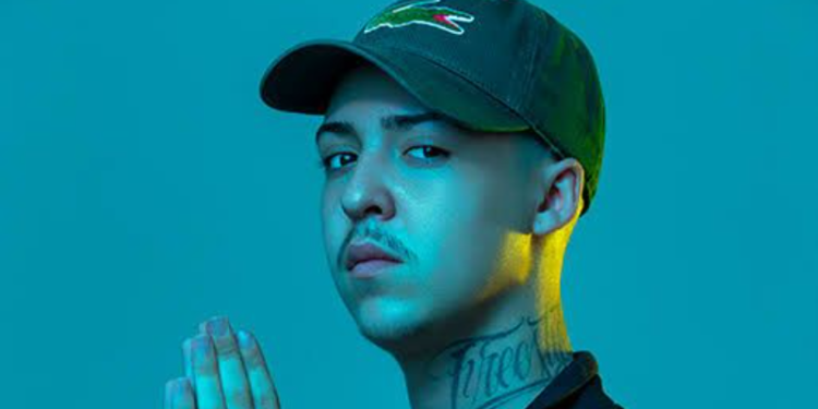 FIM? O rapper Salvador da Rima usou as redes sociais para anunciar o fim da sua carreira musical na cena do rap. No Instagram, o cantor apagou todas as fotos que tinha e também resolveu desativar sua conta na plataforma. Vem com a Sobre Funk para saber mais.