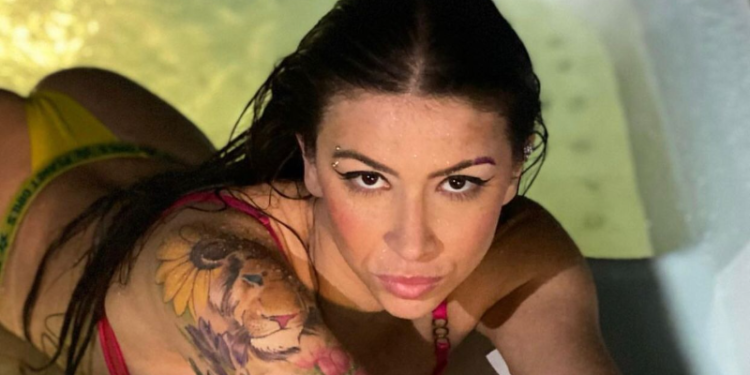 SUBIU O VOUCHER! Durante uma entrevista no podcast "Creators", a funkeira MC Pipokinha, de 24 anos, revelou que já faturou mais de R$ 500 mil com seu perfil no Privacy. Vem com a Sobre Funk para saber mais. 