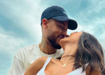 PAPAI DE NOVO! O craque Neymar Jr. usou as redes sociais para anunciar que será pai pela 2ª vez. O jogador e a influencer Bruna Biancardi estão esperando o primeiro filho (a) do casal. Vem com a Sobre Funk para saber mais. 